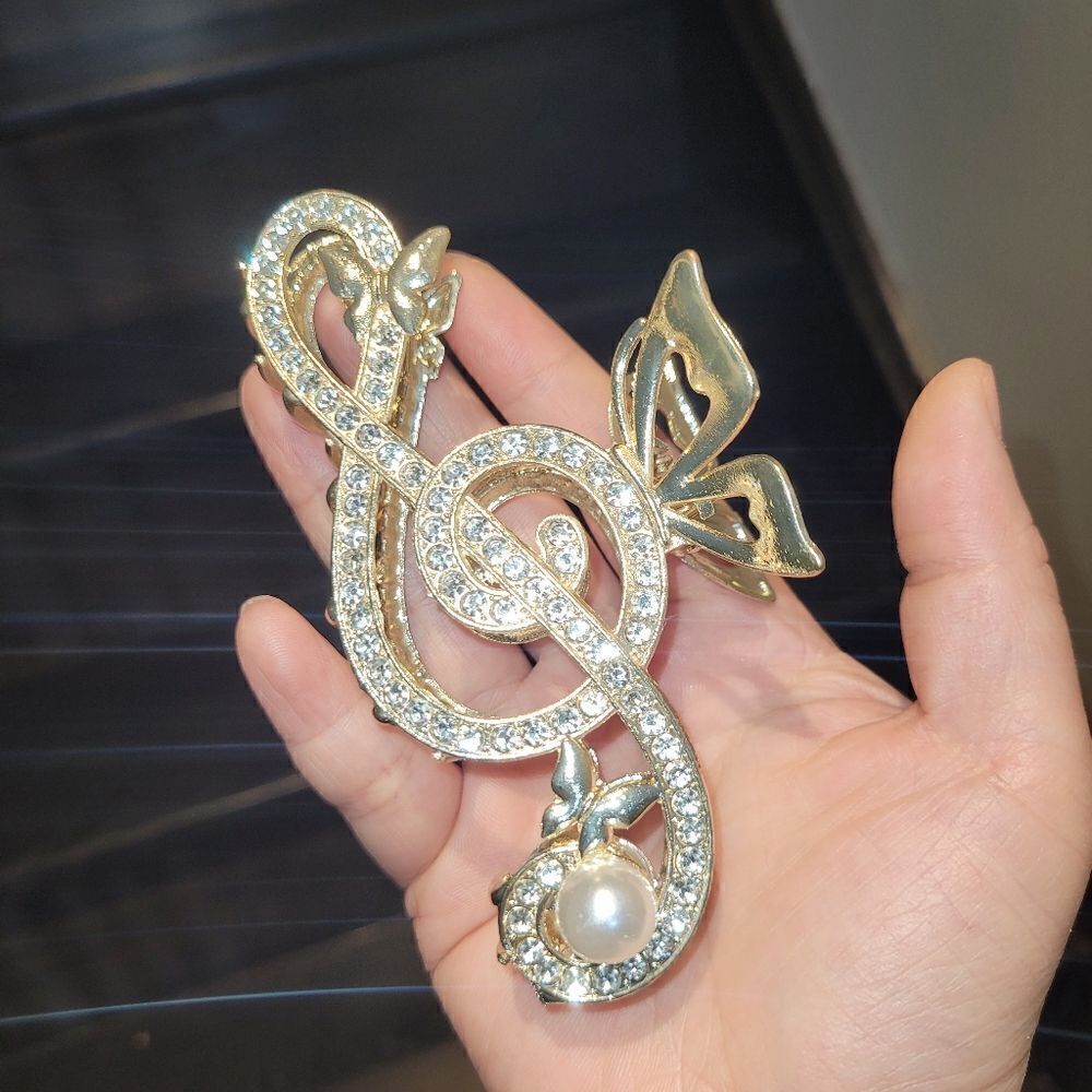 Brand New Rhinestone Gold Music Sign Pearl Hair Clip